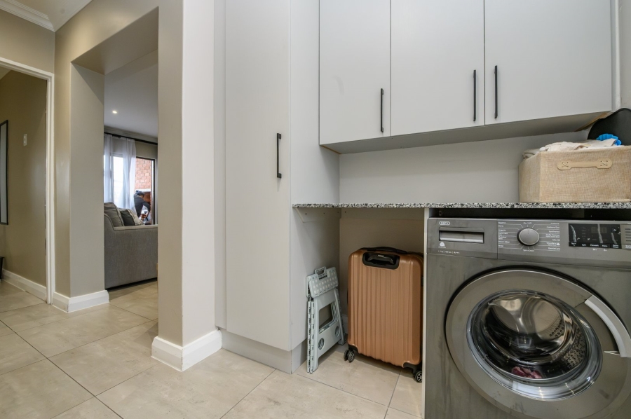 2 Bedroom Property for Sale in Kabega Park Eastern Cape